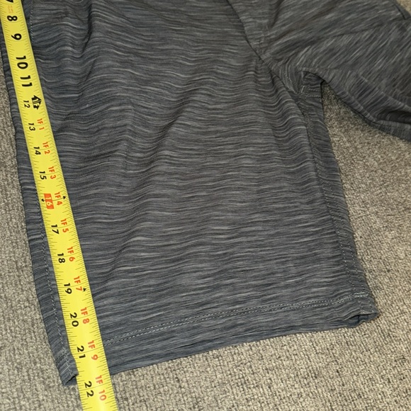 Volcom Shorts - Picture 7 of 8